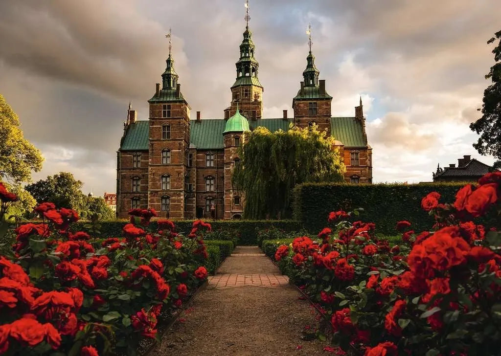 Ravensburger 1000pc Jigsaw Puzzle Rosenborg Castle Denmark