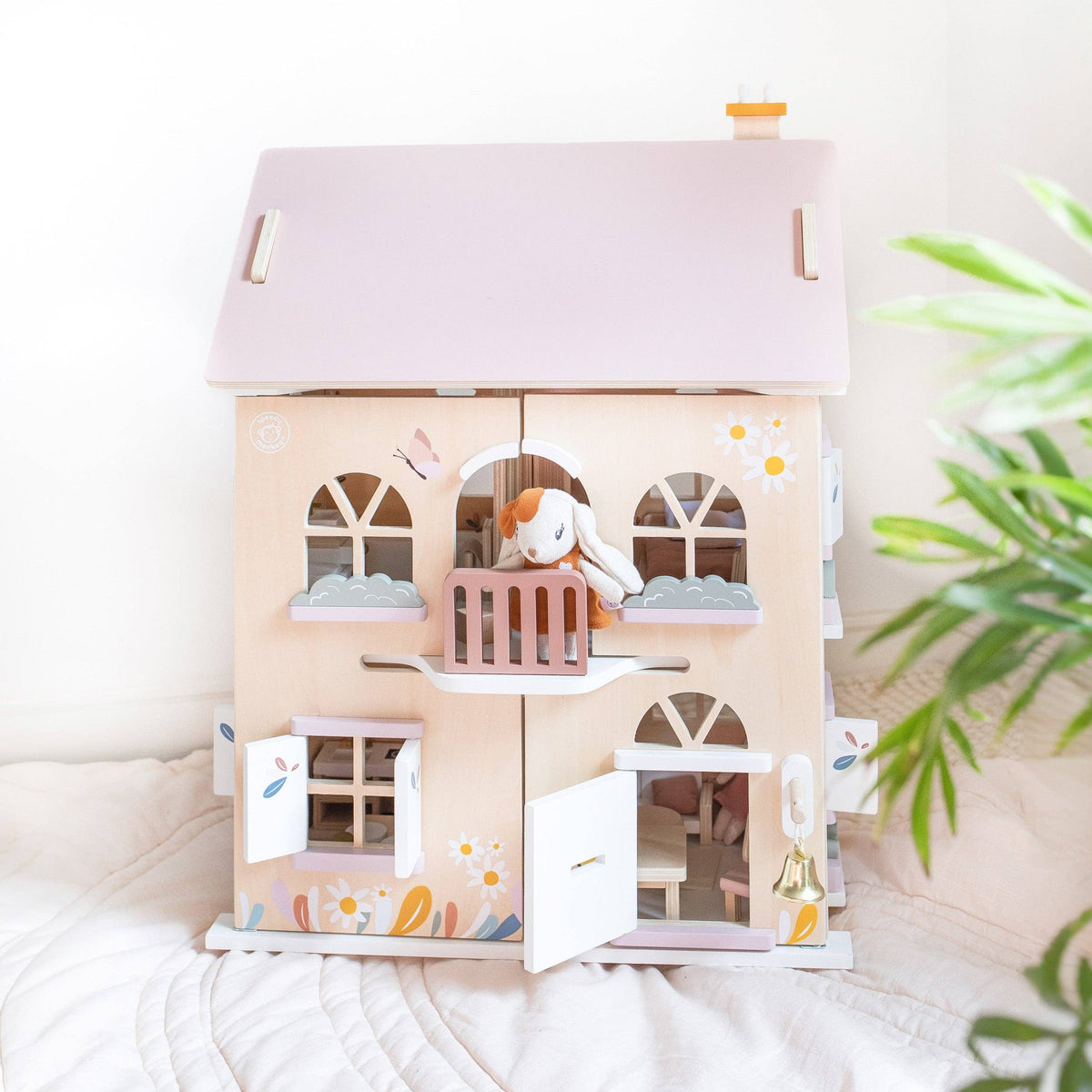 Speedy Monkey Doll House Bedroom +  1 Character