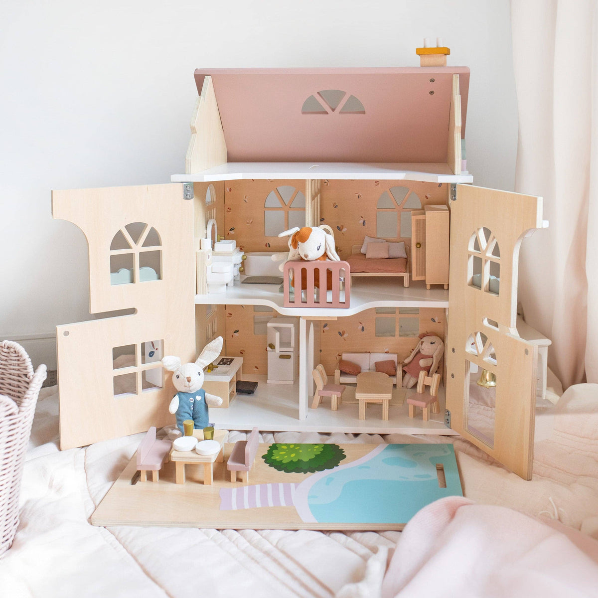 Speedy Monkey Doll House Kitchen +  1 Character