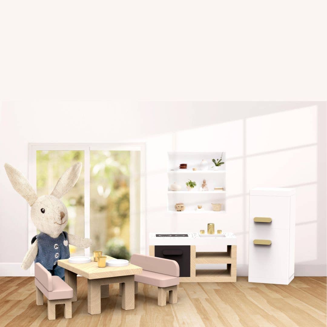 Speedy Monkey Doll House Kitchen +  1 Character
