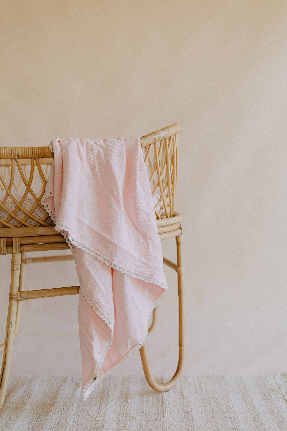 Confetti Kids Classic Muslin Blanket | Soft Pink