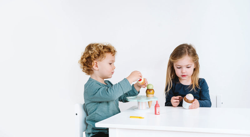 Le Toy Van Ice Cream Stand & Toppings