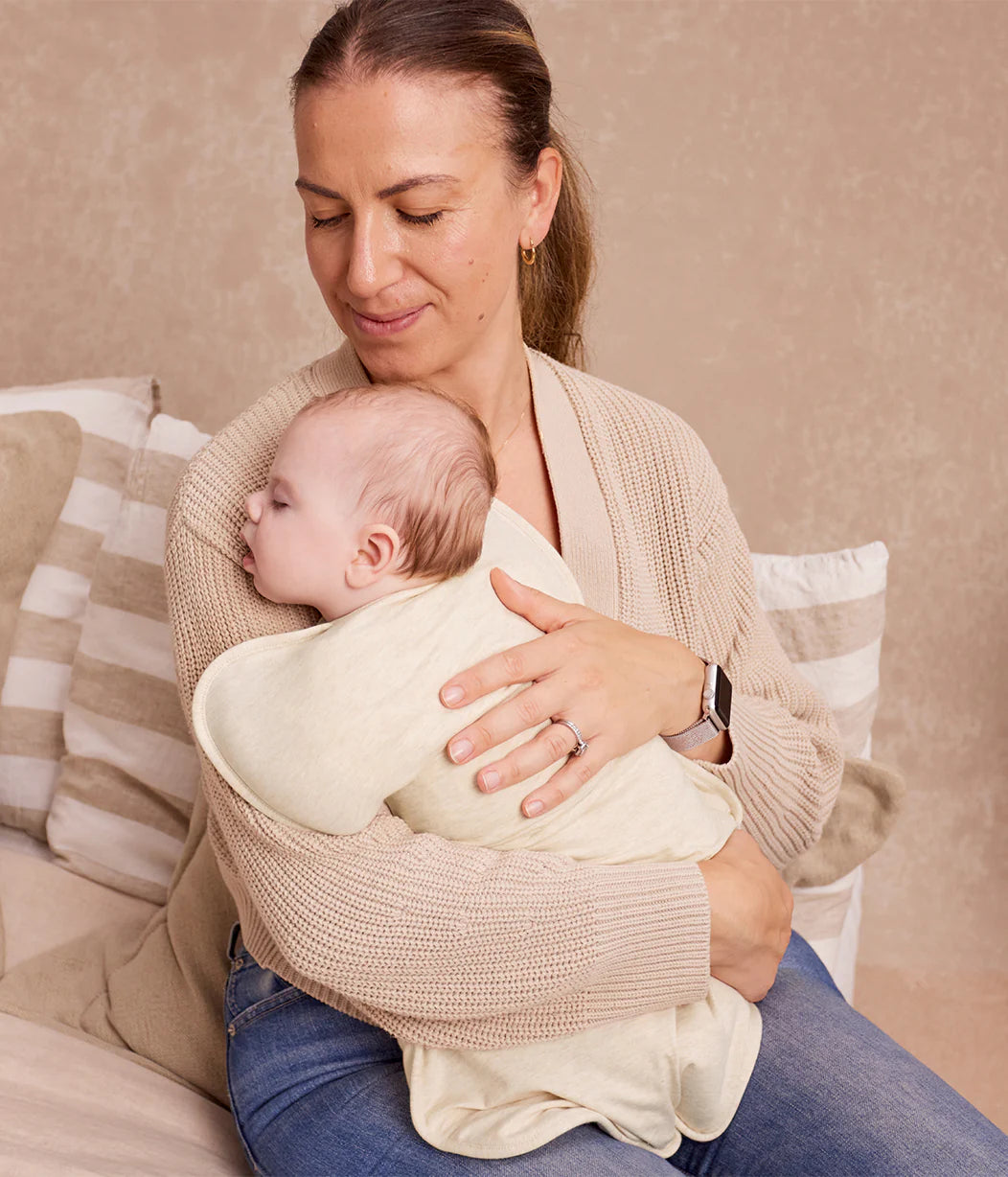 Love To Dream Swaddle Up 2.5T Quilted Stretch Cotton Bees Oatmeal