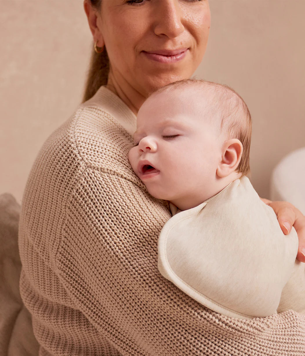 Love To Dream Swaddle Up 2.5T Quilted Stretch Cotton Bees Oatmeal