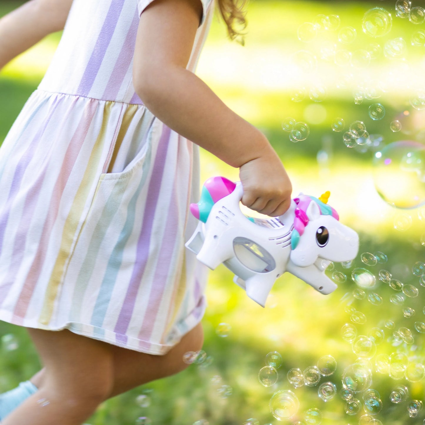 Maxx Bubbles Handheld Unicorn Bubbler