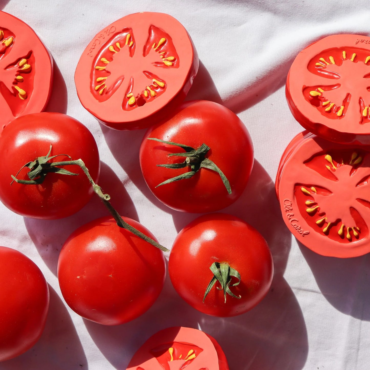 Oli & Carol Teether Renato the Tomato