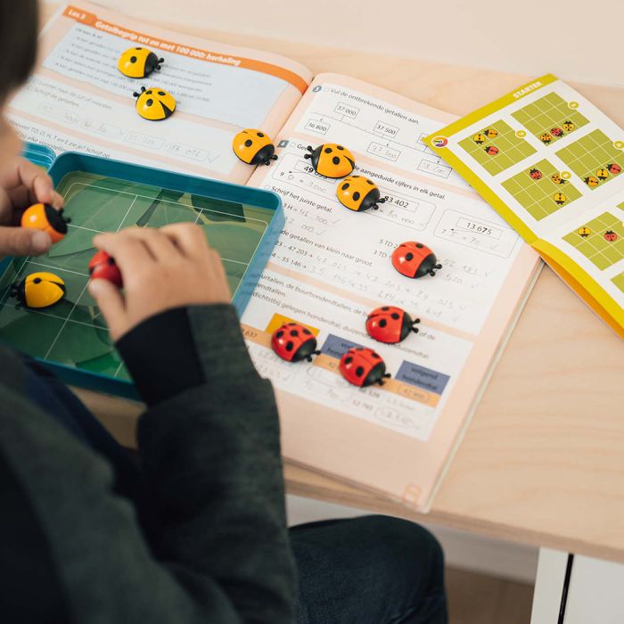 Smart Games Magnetic Tin Box Logibugs