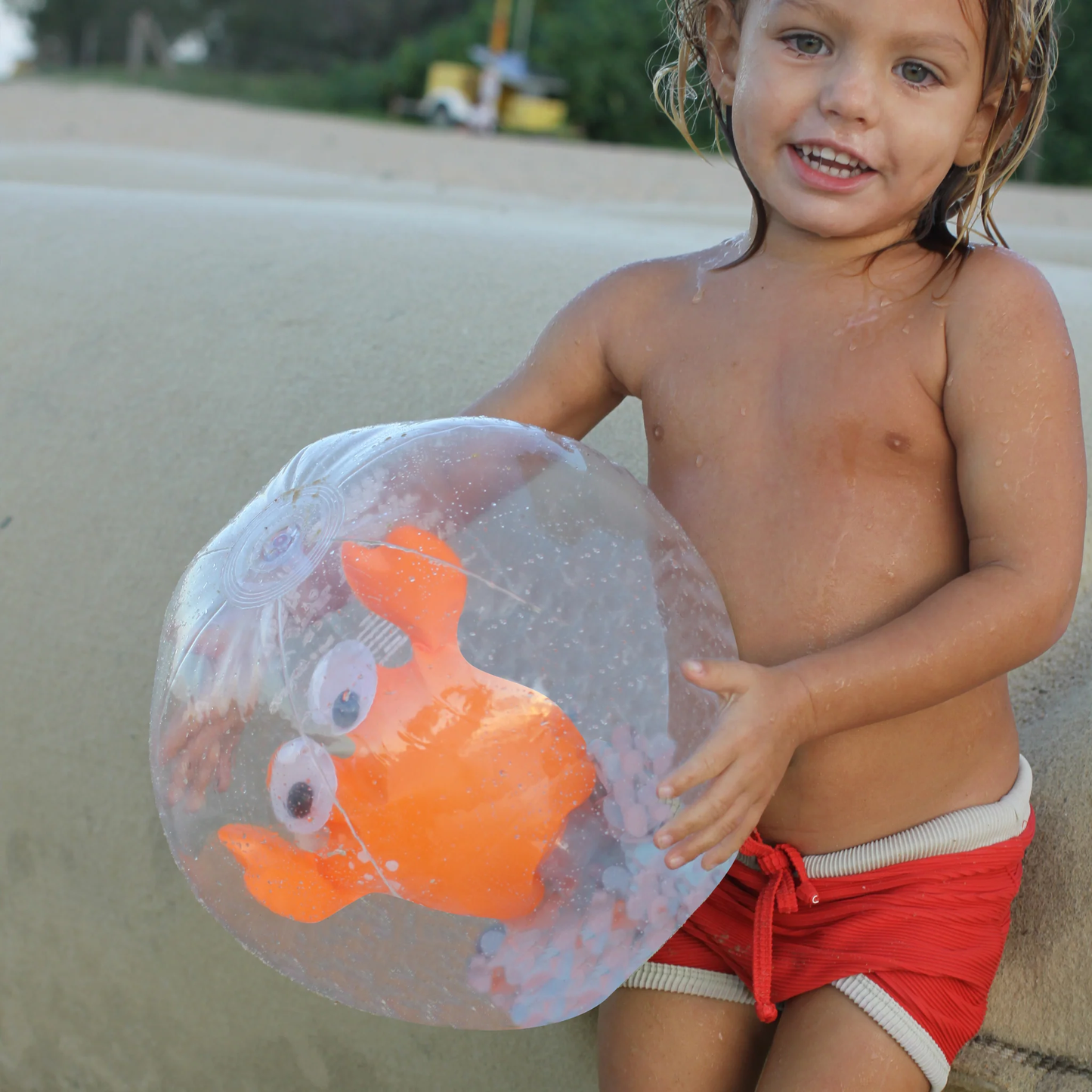 SUNNYLiFE 3D Inflatable Beach Ball Sonny the Sea Creature