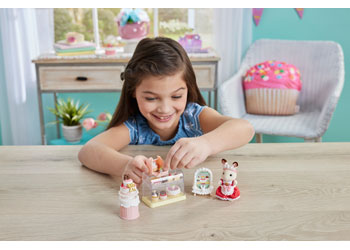 Sylvanian Families Village Cake Shop Starter Set